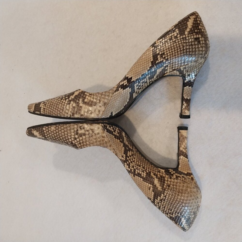 Stuart Weitzman Python Snake Skin Pump Womens 7 B… - image 8